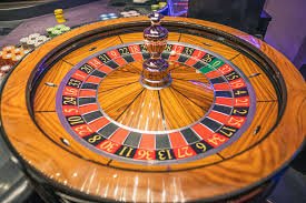 Tampilan antarmuka platform dbltoto menampilkan berbagai kategori permainan kasino, slot, dan sportsbook